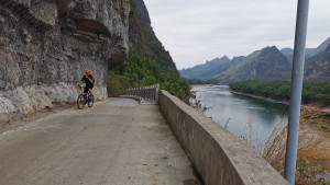 Gallery item for Guangxi - Rice Terraces & River Towns | Image by Bike Asia
